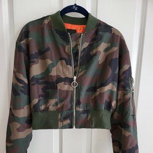 Stylish Ladies Camo Jacket - Brand New with Tags (Size S)